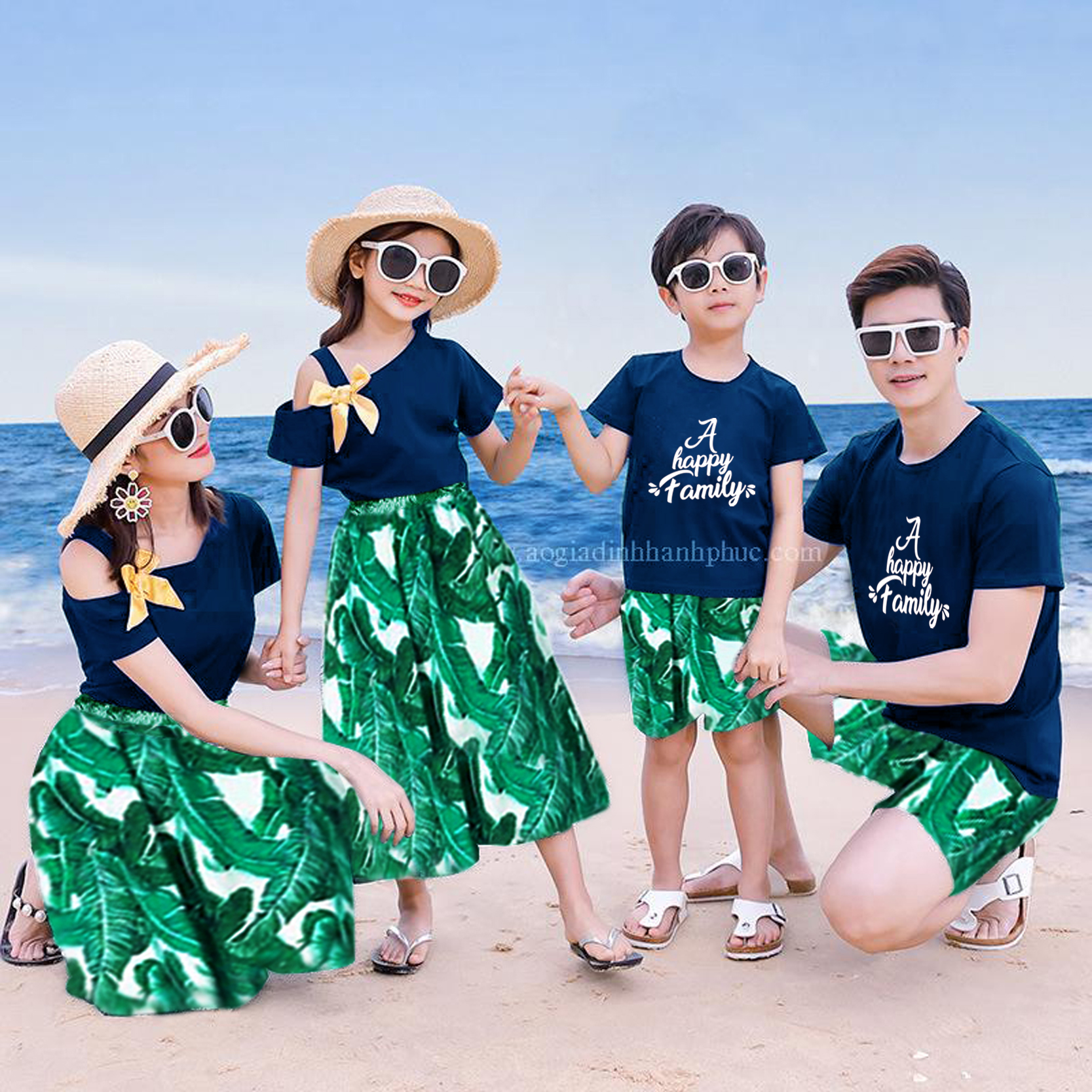 Bộ Áo  quần váy gia đình mùa hè đi biển 9055